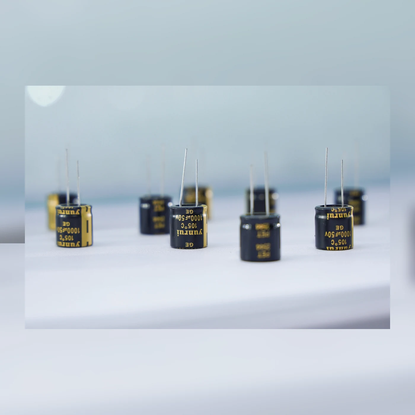 Yunrui GE series 1000uF 50V 105C radial aluminum electrolytic capacitor
